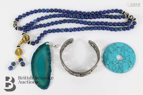 Quantity of Semi-Precious Stone Necklaces and Pendants