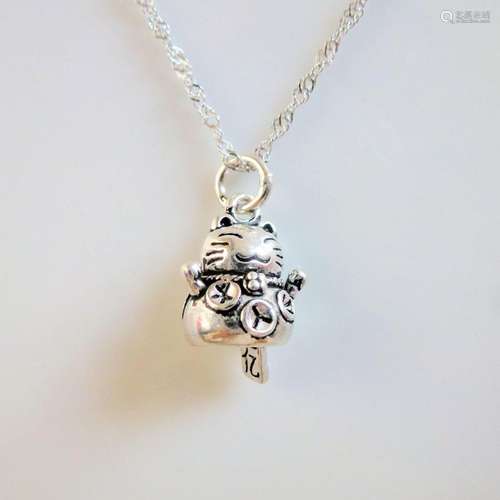 Fortune cat collar brings luck in solid silver, Japanese cat...