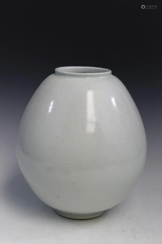 Korean Porcelain Jar.
