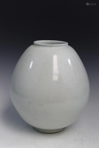 Korean Porcelain Jar.