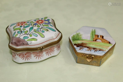 Two Porcelain Snuff Boxes