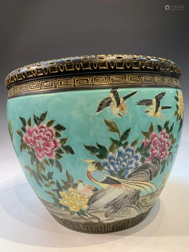 Chinese porcelain planter