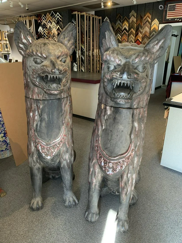 Set of two wood sculptures of Asian Foo Dogs