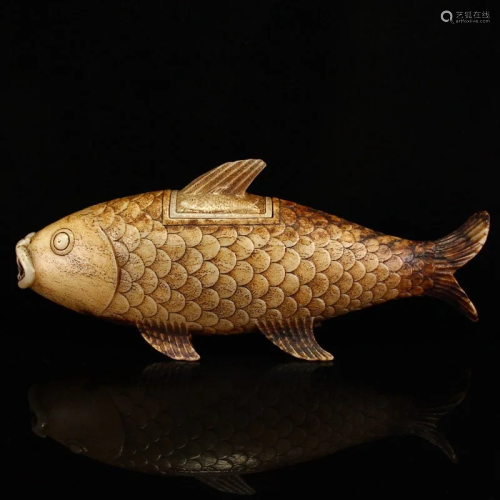 Superb Vintage Chinese Hetian Jade Fish Shape Burner Statue