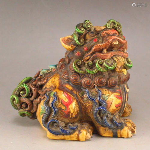 Vivid Chinese Shiwan Porcelain Lion Statue