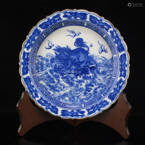Gilt Edge Blue and White Porcelain Lucky Kylin Design Plate