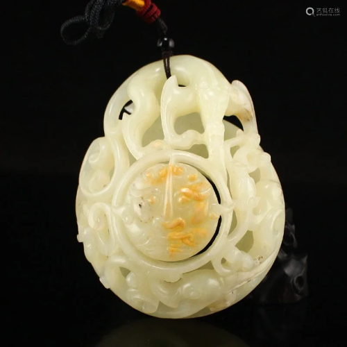 Superb Vintage Hetian Jade Chi Dragon Pendant