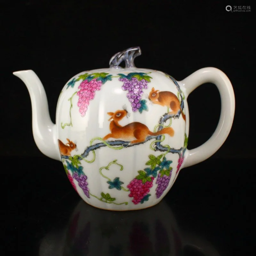 Famille Rose Poetic Prose Design Porcelain Teapot