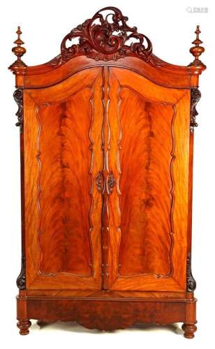 Mahogany veneer on oak Biedermeier 2-door wardrobe