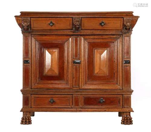 Oak Renaissance cabinet with 2 doors, 2 drawers