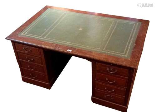 Oak desk with 2 4-drawer blocks and green leather