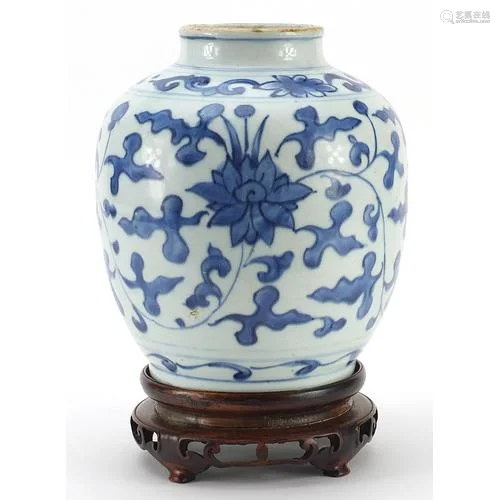 Chinese blue and white porcelain vase hand painted with flow...