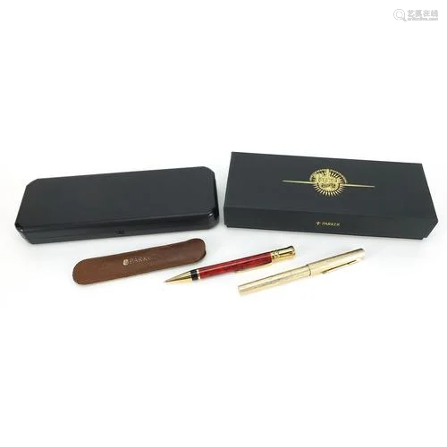 Parker Duofold red marbleised propelling pencil with case an...