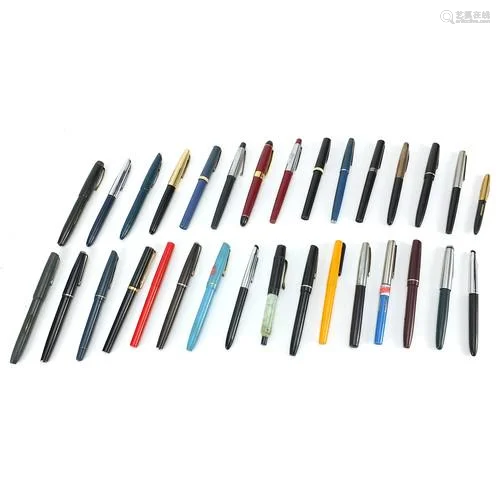 Collection of vintage and later fountain pens