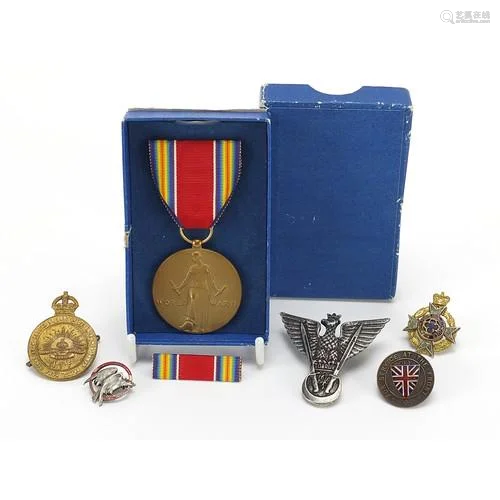 Military interest badges and American World War II medal inc...