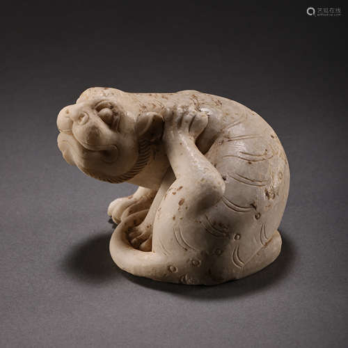 CHINESE WHITE JADE BEAST, TANG DYNASTY, 7TH CENTURY