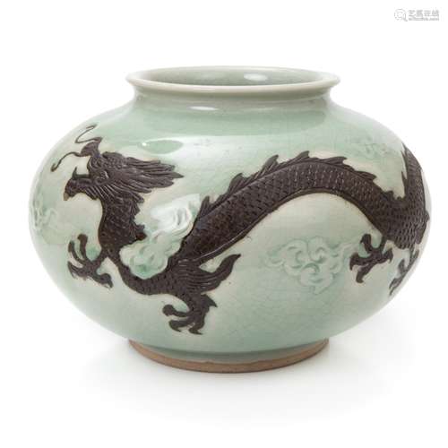 CHINESE CELADON DRAGON JAR