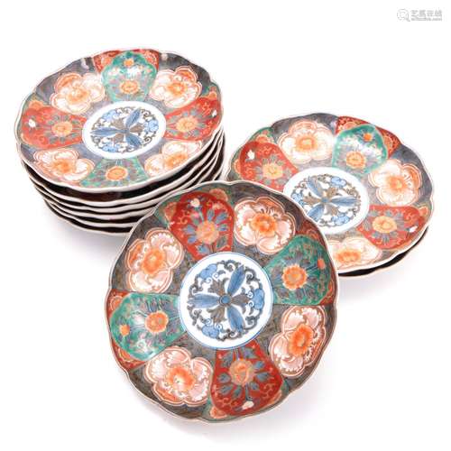 SET OF 9 JAPANESE IMARI GILDED DISH GROUP