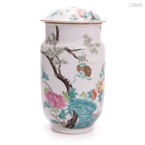 CHINESE FAMILLE ROSE LIDDED JAR