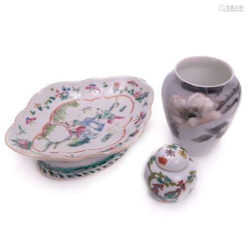 THREE PORCELAIN CHINESE FAMILLE ROSE DISH AND POT