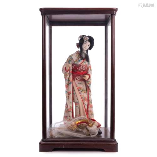 LARGE JAPANESE GEISHA DOLL IN GLASS CASE