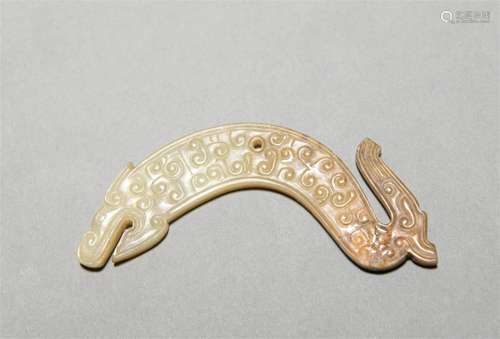 Carved Hetian Jade S-Shape Dragon Pendant