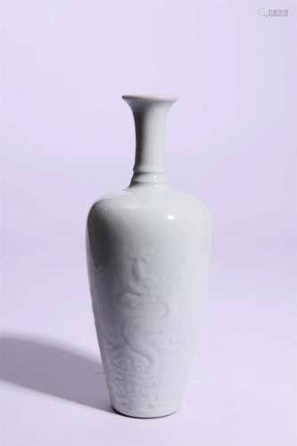 White-Glazed Incised Dragon Vase