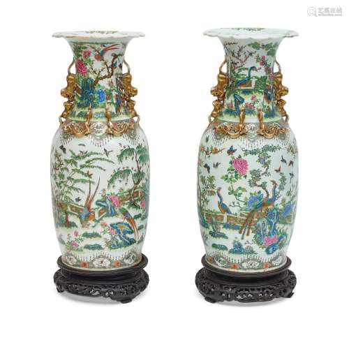 A PAIR OF LARGE CHINESE EXPORT PORCELAIN 'HUNDRED BIRDS&...