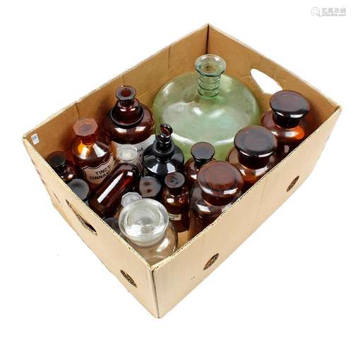 Box glass apothecary jars