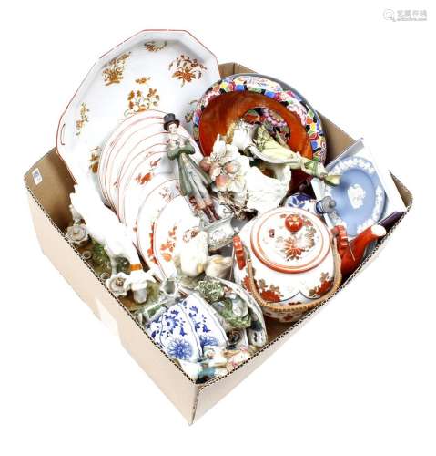 Box with various porcelain