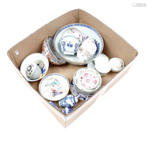 Lot of various oriental porcelain