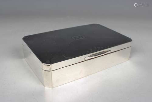 A George V silver canted corner rectangular cigarette box, t...