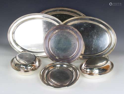 A group of plated items, including a set of four graduated o...