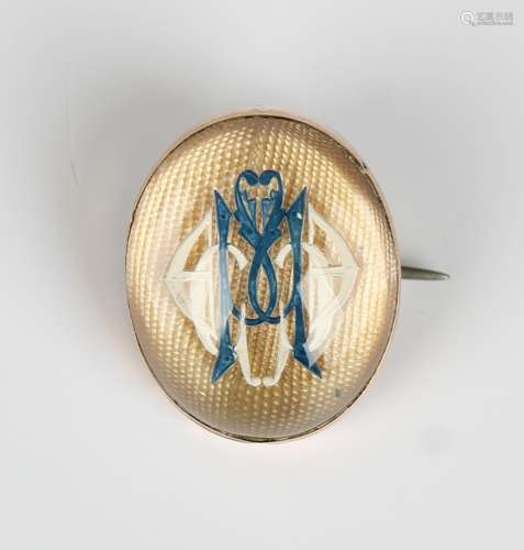 An Edwardian gold mounted reverse painted intaglio rock crys...