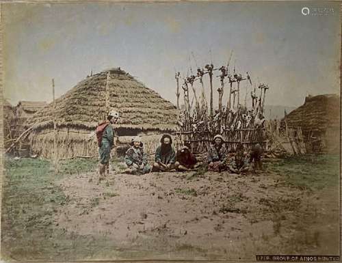 Groupe de chasseurs Ainous, Monbetsu, Hokkaido, années 1880A...