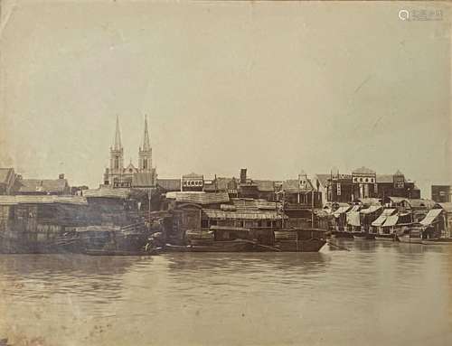 La Clepsydre ou horloge à eau de Canton, Vue de la Ville, in...