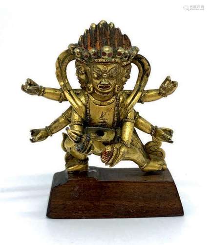 Petite figure de bouddha en bronze doré, monté sur un socle ...