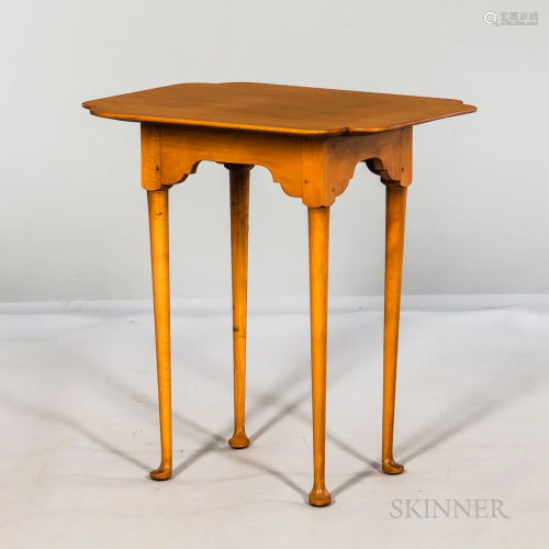 Eldred Wheeler Maple Queen Anne-style Side Table, with molde...