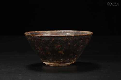 Jizhou Kiln Floral Tea Bowl