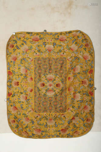 Chinese Court Interlocking Lotus Embroidery Cushion