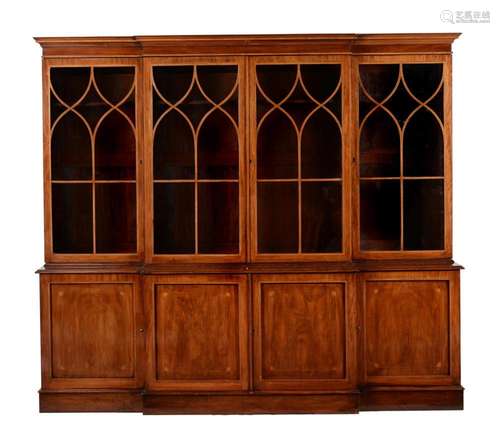 AN EDWARDIAN MAHOGANY LIBRARY BOOKCASE IN GEORGE III STYLE