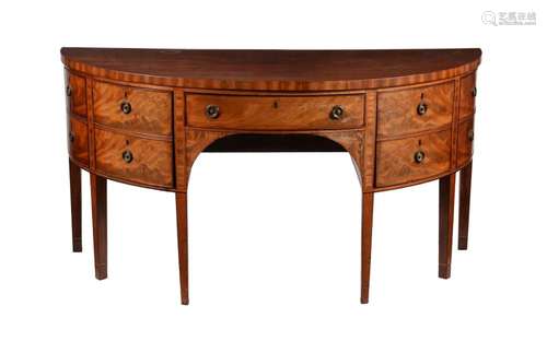 AN EDWARDIAN MAHOGANY SIDEBOARD IN GEORGE III STYLE