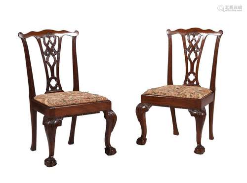 A PAIR OF GEORGE III MAHOGANY SIDE CHAIRS