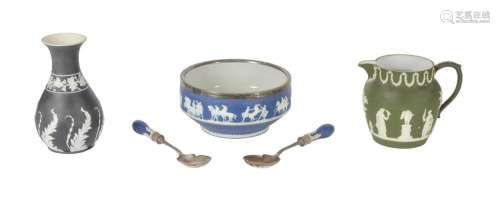A SELECTION OF WEDGWOOD AND STAFFORDSHIRE DIP JASPERWARES