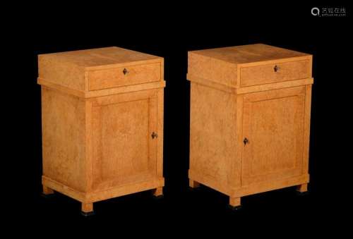 A PAIR OF AMBOYNA AND ASH BEDSIDE CABINETS