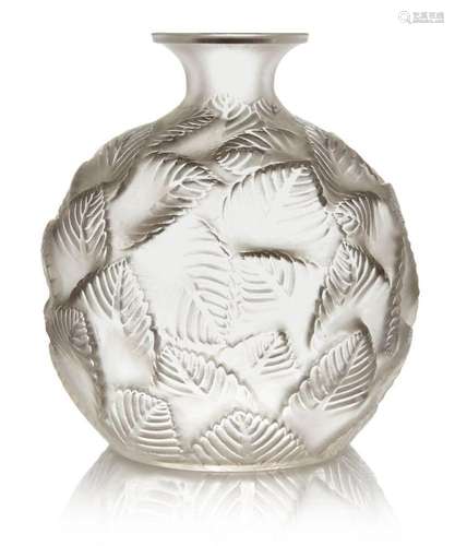 RENÉ LALIQUE (FRENCH 1860-1945), ‘ORMEAUX’, NO.984, A CLEAR ...