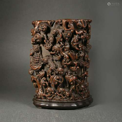 A Chinese Carved Aloeswood Brushpot