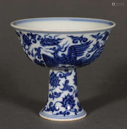 A Chinese Blue and White Steam Cup