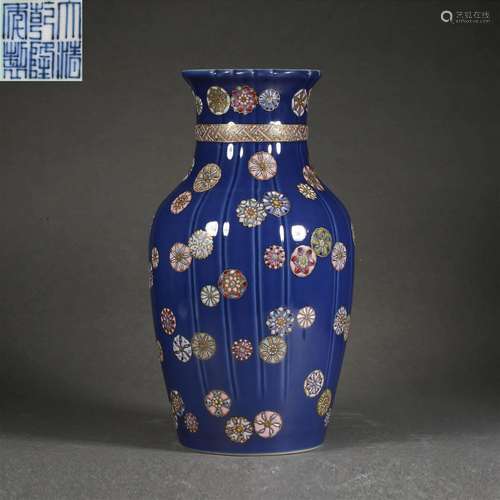 A Chinese Famille Rose Vase