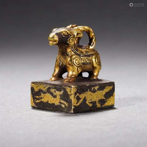 A Gilt bronze seal